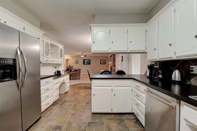 6409 N College Avenue, Oklahoma City, OK 73132