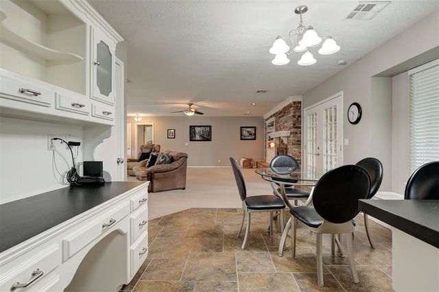 6409 N College Avenue, Oklahoma City, OK 73132