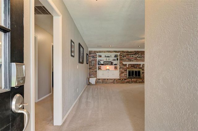 6409 N College Avenue, Oklahoma City, OK 73132