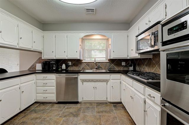 6409 N College Avenue, Oklahoma City, OK 73132