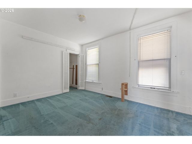 12295 Sw BOONES FERRY Rd, Portland, OR 97219