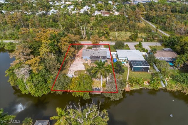48 Republic DR, Naples, FL 34112