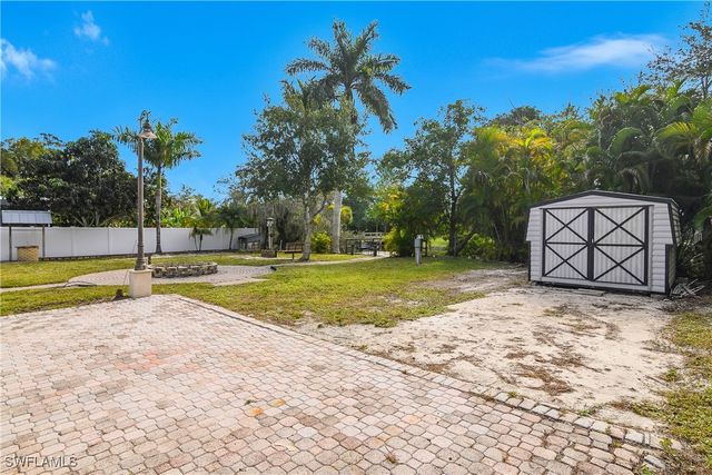 48 Republic DR, Naples, FL 34112