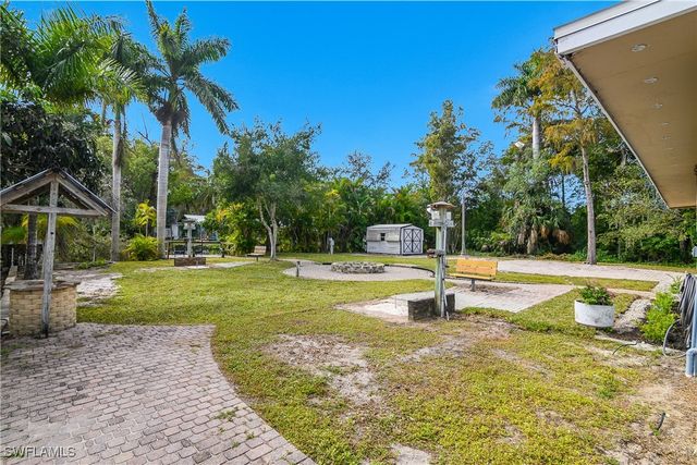 48 Republic DR, Naples, FL 34112