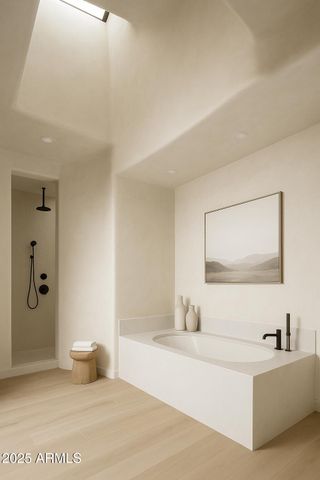 5526 E ROADRUNNER Road, Paradise Valley, AZ 85253