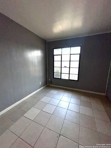 115 Yolanda Dr, San Antonio, TX 78228