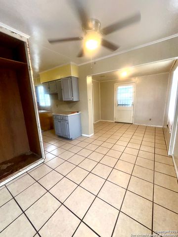 115 Yolanda Dr, San Antonio, TX 78228