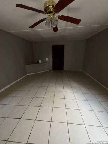 115 Yolanda Dr, San Antonio, TX 78228