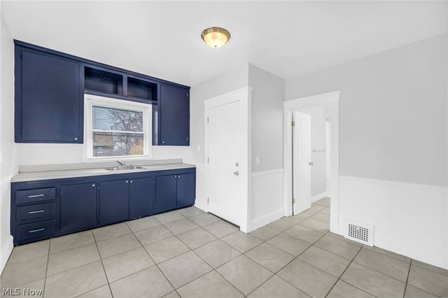 3726 Newark Avenue, Cleveland, OH 44109