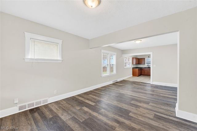 3726 Newark Avenue, Cleveland, OH 44109