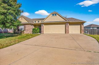 3218 Debbie Lane, Bartlesville, OK 74006