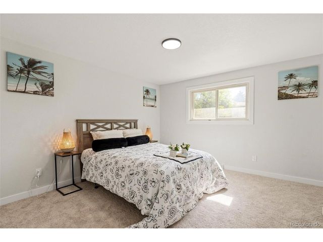279 S Revere St, Aurora, CO 80012
