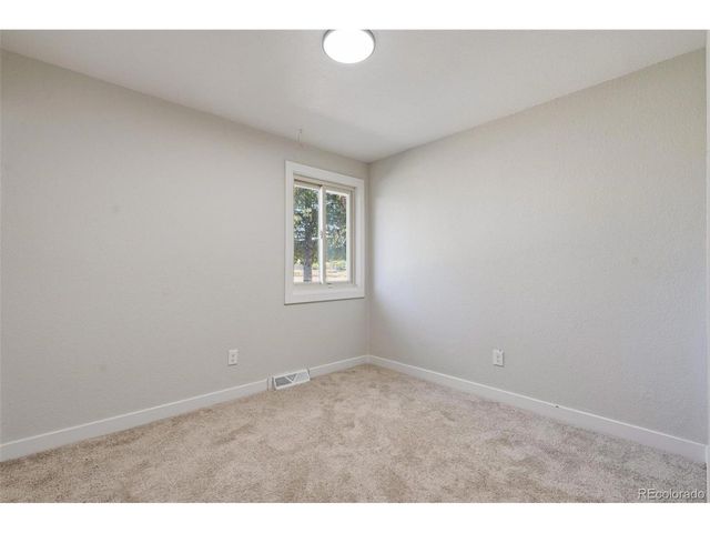 279 S Revere St, Aurora, CO 80012