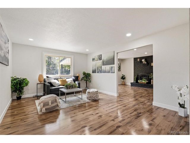 279 S Revere St, Aurora, CO 80012
