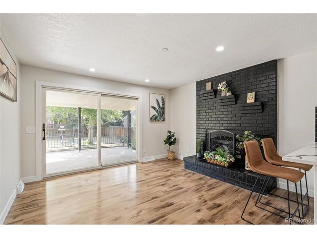 279 S Revere St, Aurora, CO 80012
