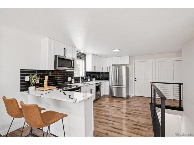 279 S Revere St, Aurora, CO 80012