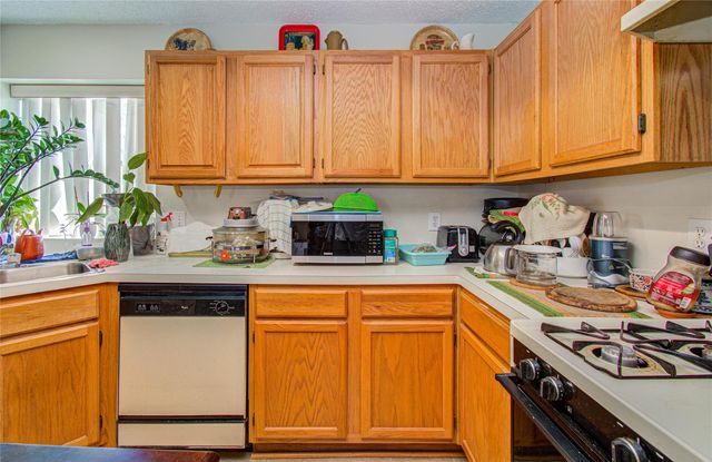 1634 Ridgebriar Drive, Houston, TX 77014