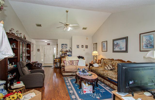 1634 Ridgebriar Drive, Houston, TX 77014