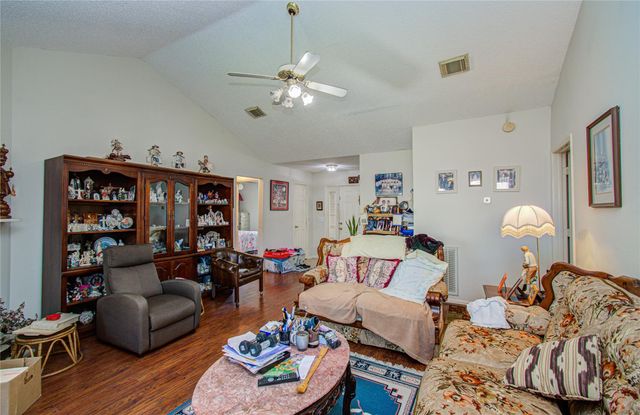 1634 Ridgebriar Drive, Houston, TX 77014