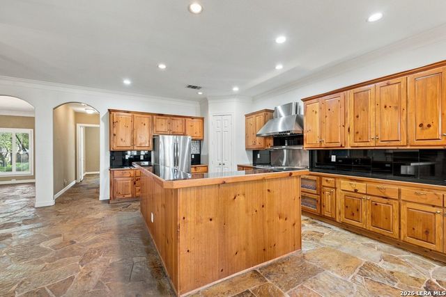 17323 FOUNTAIN BLUFF DR, San Antonio, TX 78248