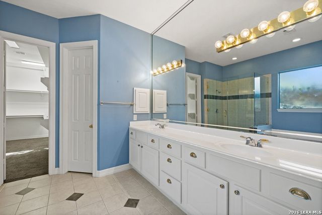 17323 FOUNTAIN BLUFF DR, San Antonio, TX 78248