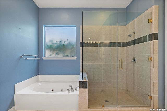 17323 FOUNTAIN BLUFF DR, San Antonio, TX 78248