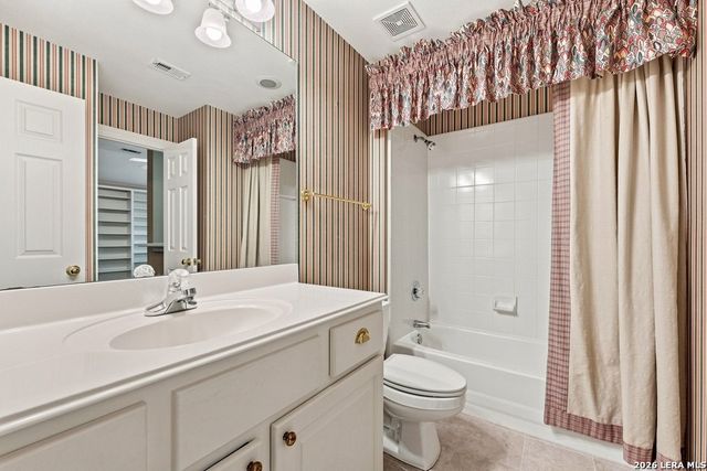 17323 FOUNTAIN BLUFF DR, San Antonio, TX 78248