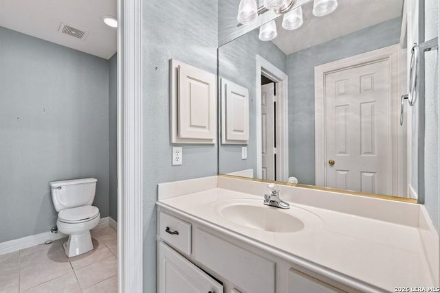 17323 FOUNTAIN BLUFF DR, San Antonio, TX 78248