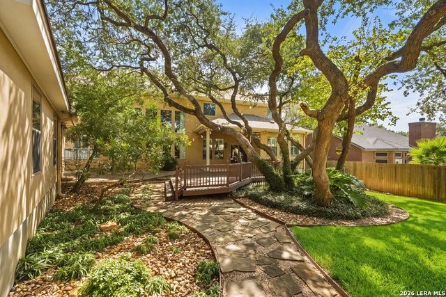 17323 FOUNTAIN BLUFF DR, San Antonio, TX 78248