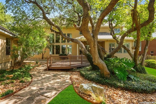 17323 FOUNTAIN BLUFF DR, San Antonio, TX 78248