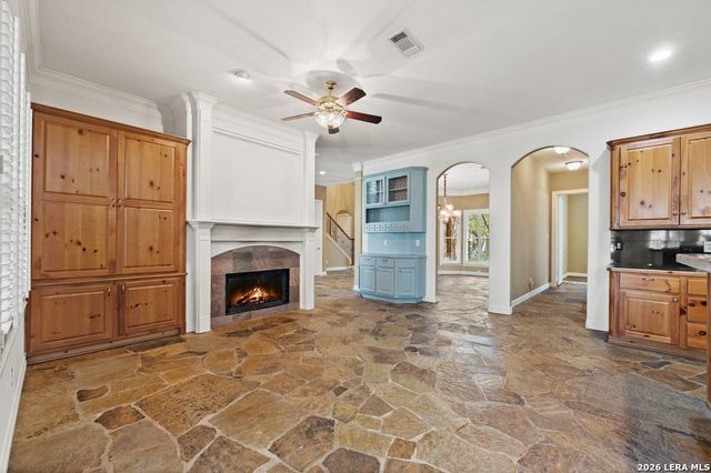 17323 FOUNTAIN BLUFF DR, San Antonio, TX 78248