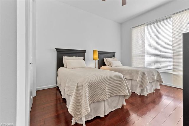1845 Les Chateaux BLVD 202, Naples, FL 34109