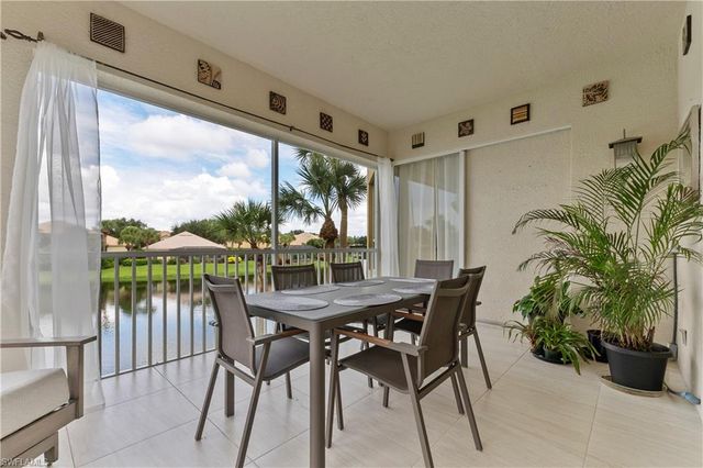 1845 Les Chateaux BLVD 202, Naples, FL 34109