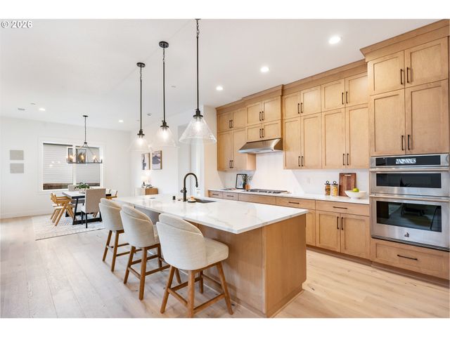 5155 N BENTON Dr, Camas, WA 98607