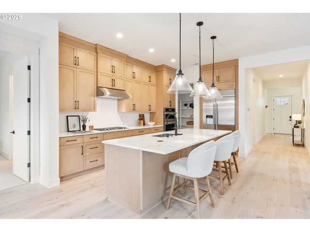 5155 N BENTON Dr, Camas, WA 98607