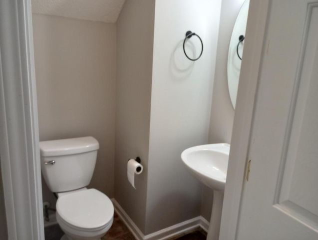 108 Lacombe Court, Holly Springs, NC 27540