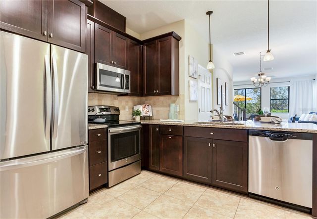 11604 CROWNED SPARROW LANE, Tampa, FL 33626