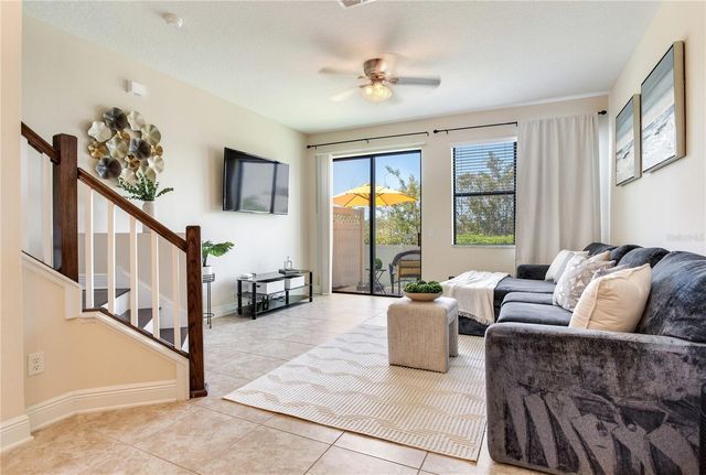 11604 CROWNED SPARROW LANE, Tampa, FL 33626