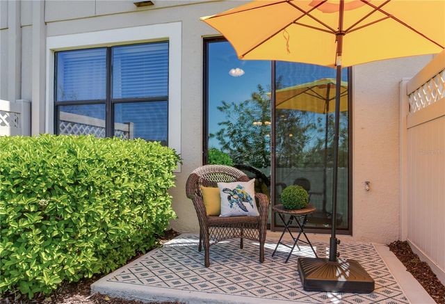 11604 CROWNED SPARROW LANE, Tampa, FL 33626