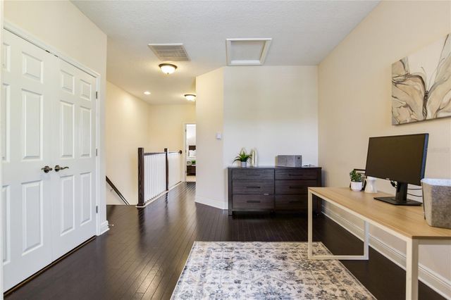 11604 CROWNED SPARROW LANE, Tampa, FL 33626