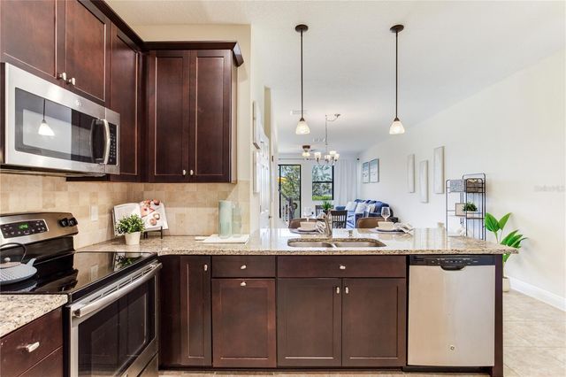 11604 CROWNED SPARROW LANE, Tampa, FL 33626