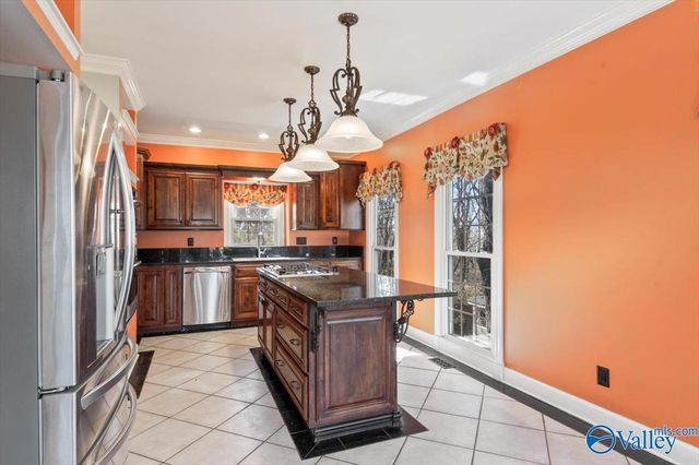 1807 Gaslight Way NE, Huntsville, AL 35816