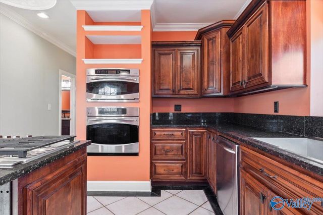 1807 Gaslight Way NE, Huntsville, AL 35816