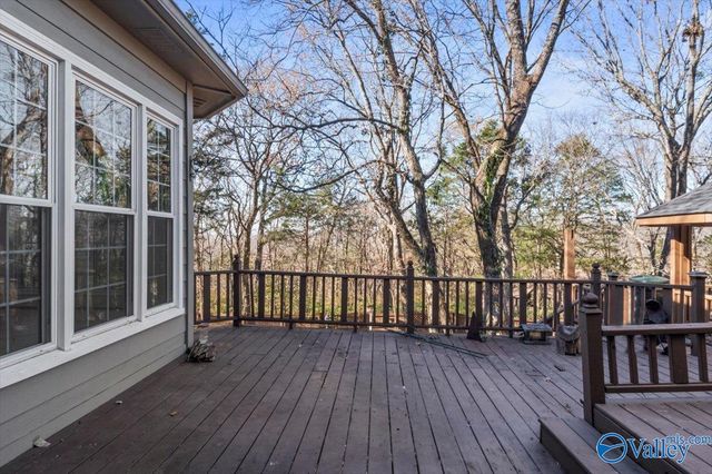 1807 Gaslight Way NE, Huntsville, AL 35816