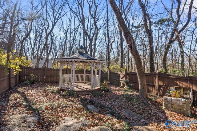 1807 Gaslight Way NE, Huntsville, AL 35816