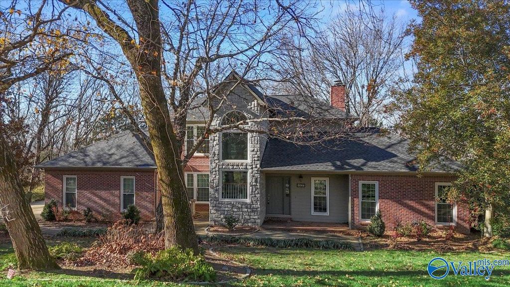 1807 Gaslight Way NE, Huntsville, AL 35816