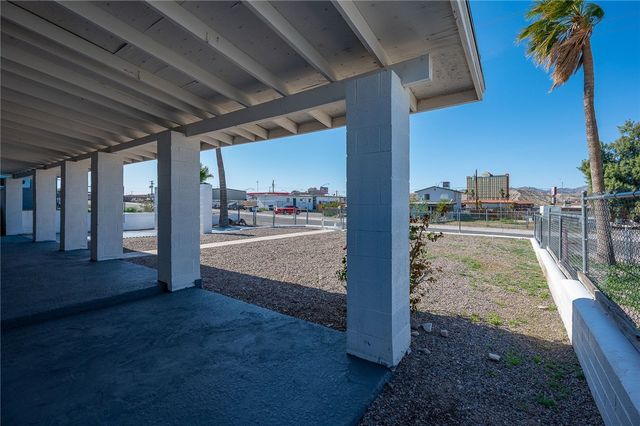 200 Lee Avenue, Bullhead City, AZ 86429