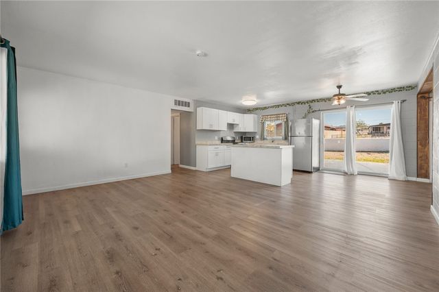 200 Lee Avenue, Bullhead City, AZ 86429