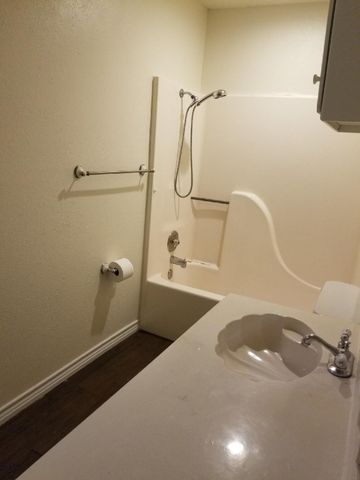 7300 NE Loop 820, North Richland Hills, TX 76180