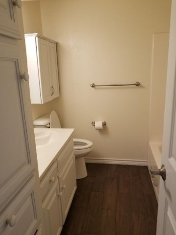 7300 NE Loop 820, North Richland Hills, TX 76180